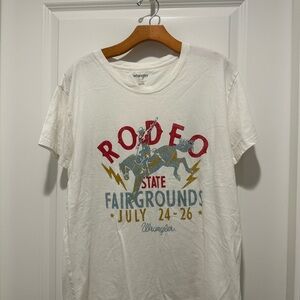 Wrangler White Rodeo Fairgrounds T-Shirt